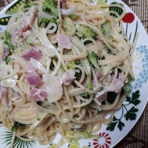 ブロッコリーベーコンのクリームパスタ